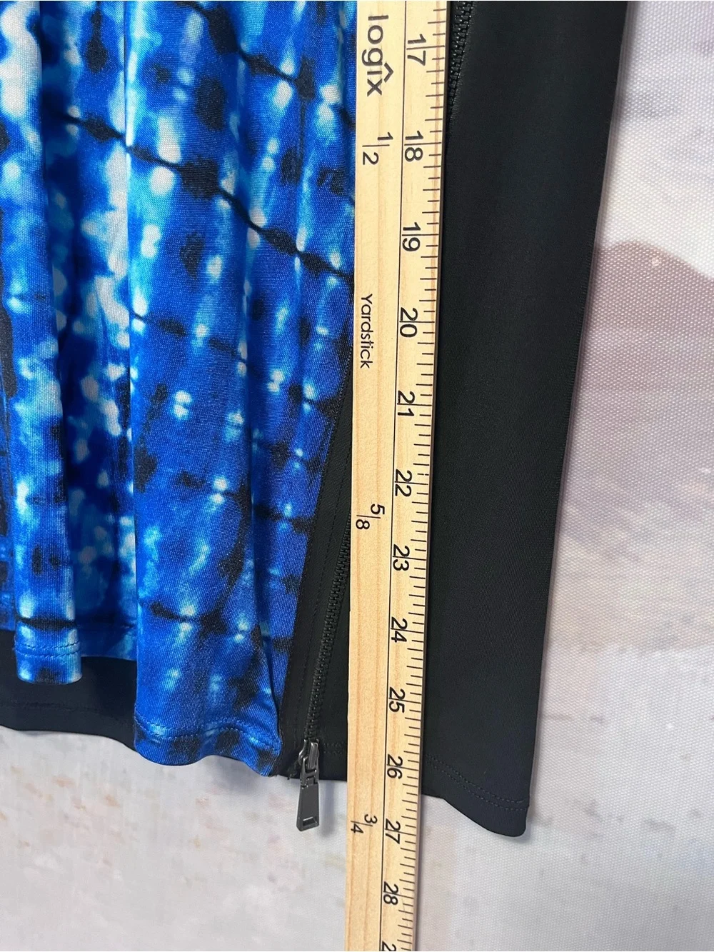 Elie Tahari Top Silk Blend Tie-Dye Abstract Shibori Side Zip Blouse Blue Black L